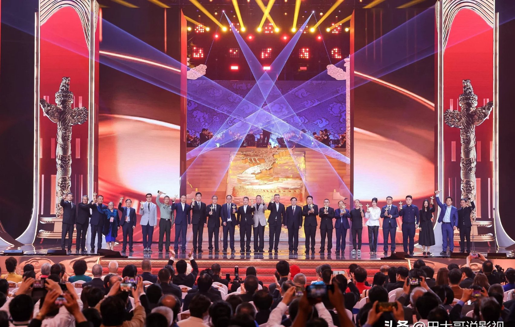 精彩强强对阵,人气爆棚现场热烈!的简单介绍 精彩强强对阵,人气爆棚现场热烈!的简单介绍