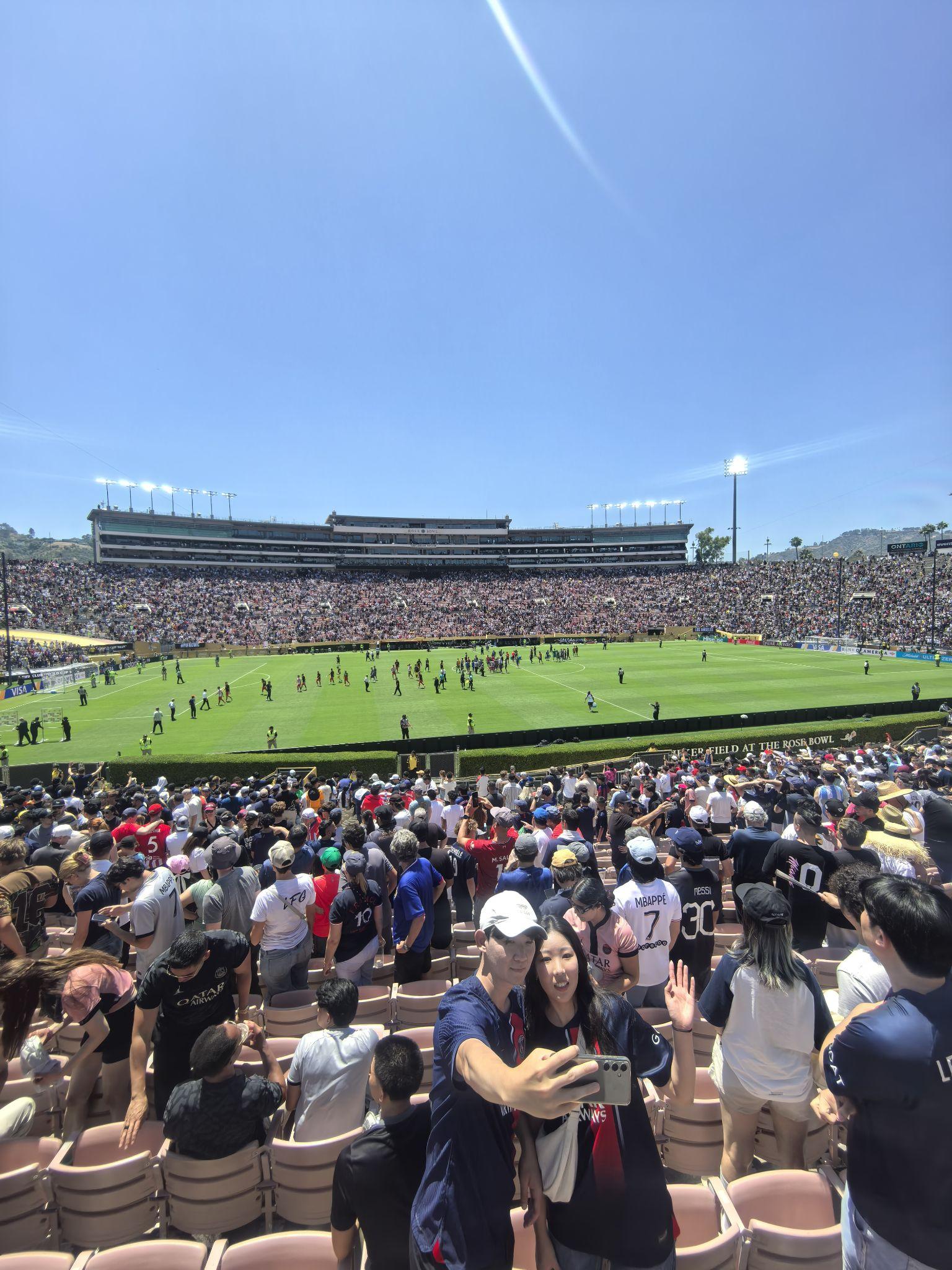 马德里竞技轻松出线，小组赛收官