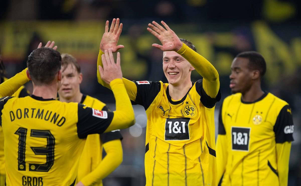 多特蒙德遭遇连败,危机愈发加剧 多特蒙德遭遇连败,危机愈发加剧