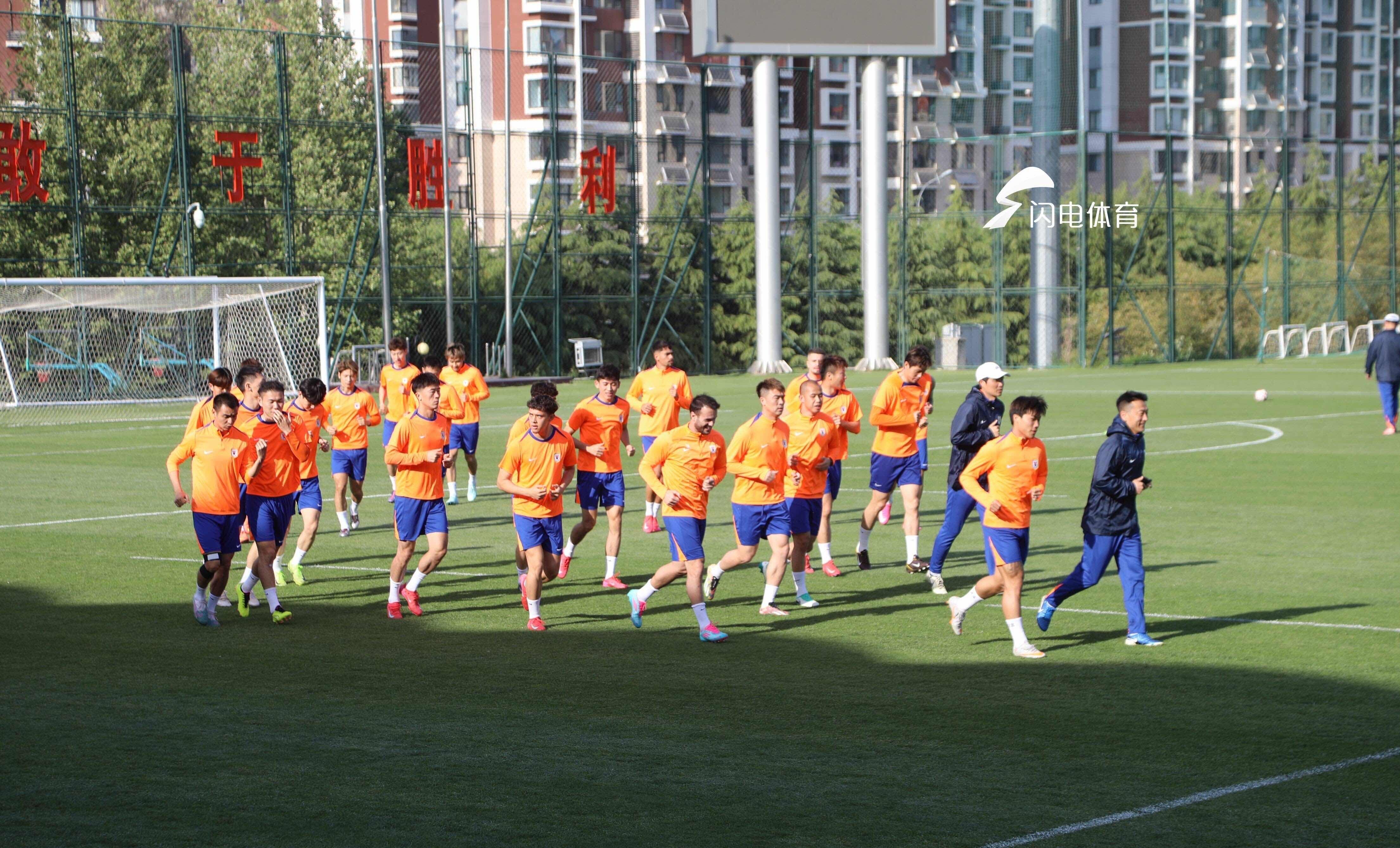 申花全队发力：主场斗志昂扬锋烈攻对手的简单介绍