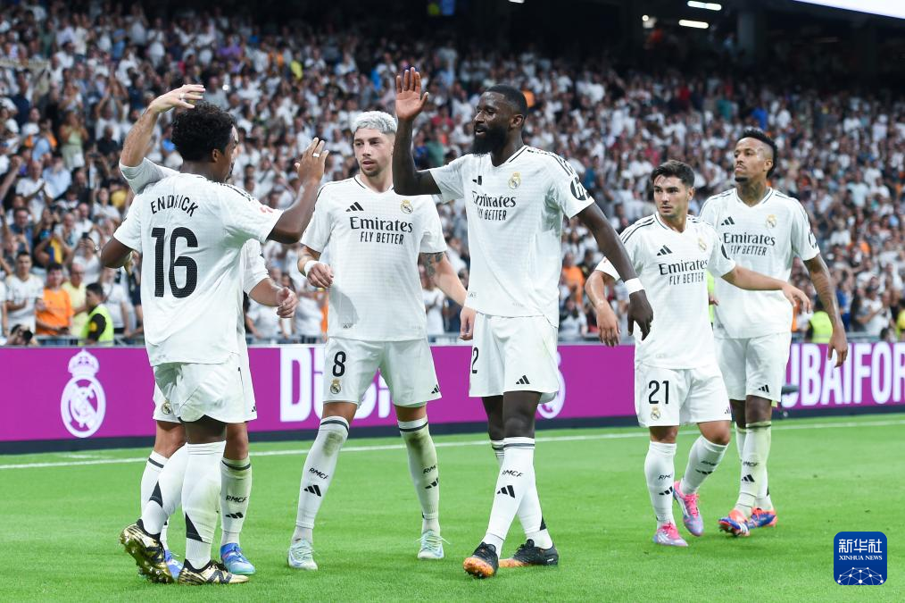 包含巴拉多利德继续保持不败，一举超越皇马登顶西甲积分榜的词条