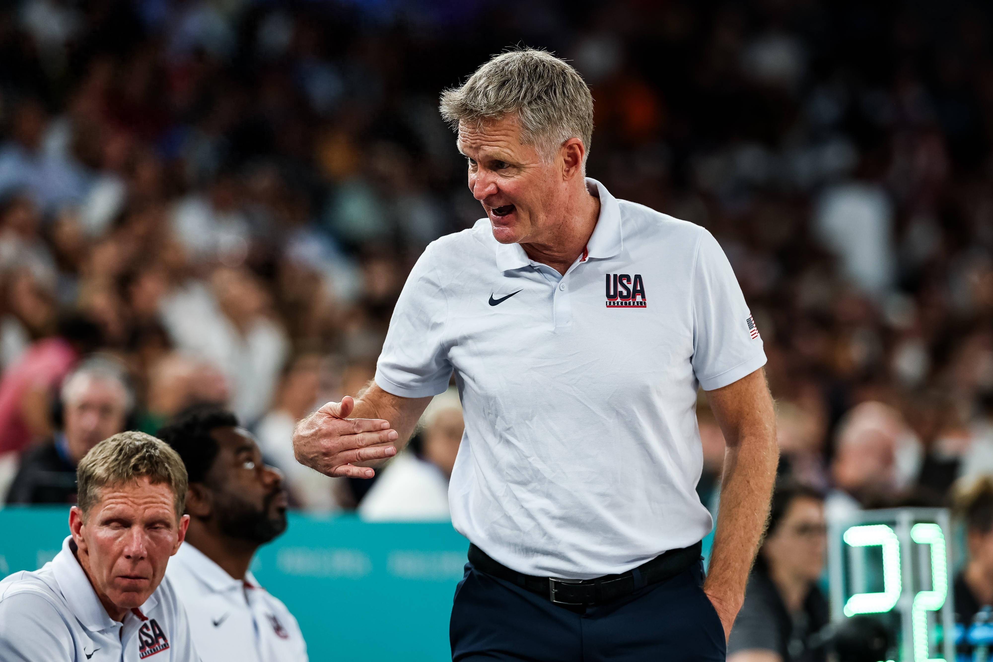 美国男篮集结归来，豪取热身赛胜利