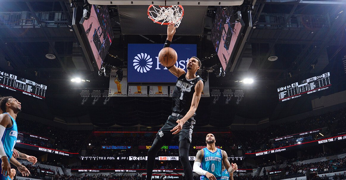 三亿体育体育直播-马刺客场惨败黄蜂，遭遇阻击