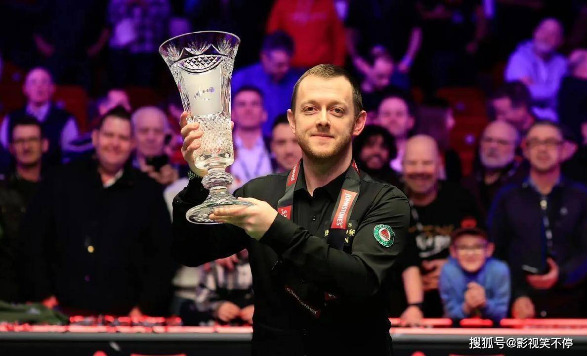 三亿体育体育网站入口-英格兰球员在比赛中获得冠军