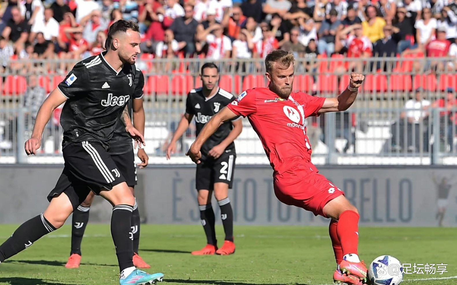 凯泽斯劳滕队再次展现实力,战胜对手的简单介绍 凯泽斯劳滕队再次展现实力,战胜对手的简单介绍